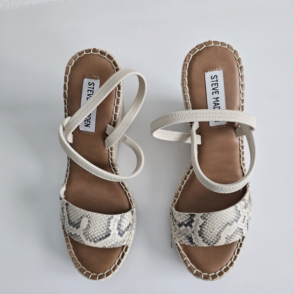 STEVE MADDEN SHOES - Picture 7 of 8